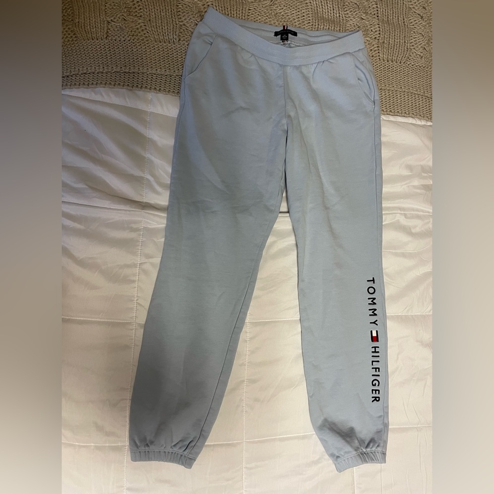 Women’s low rise sweatpants from Tommy Hilfiger!